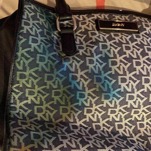 DKNY Logo tote handbag - Picture 7 of 16